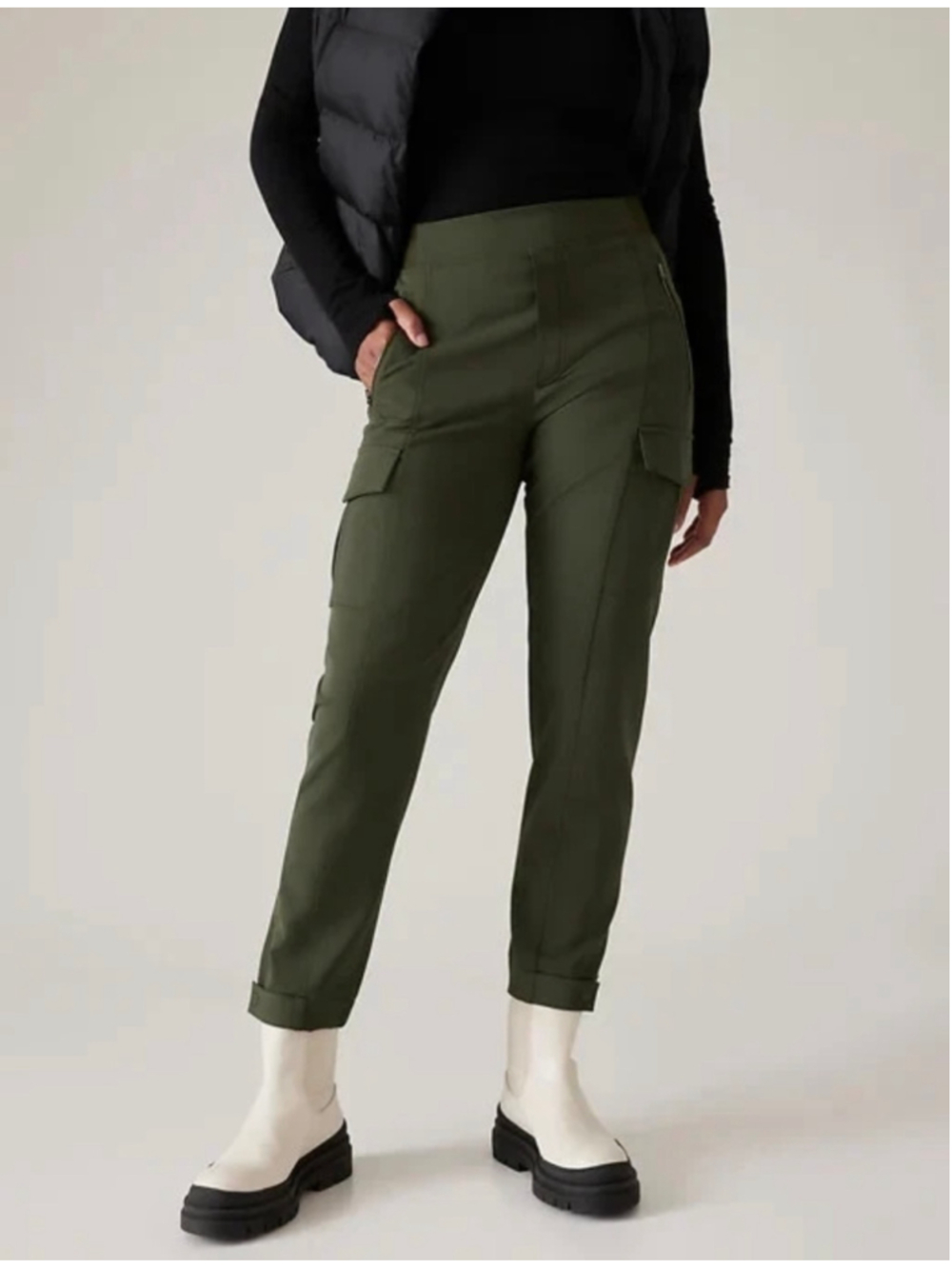 Athleta Womens Olive Green Stretch Cargo Pants Size 12 Zip Pockets